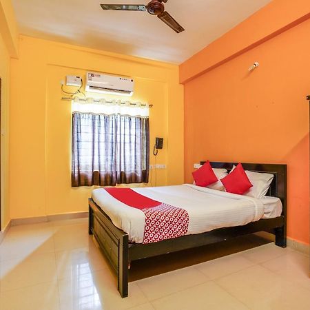 Hôtel Oyo 70286 Svr Grand à Haïdarabad Extérieur photo
