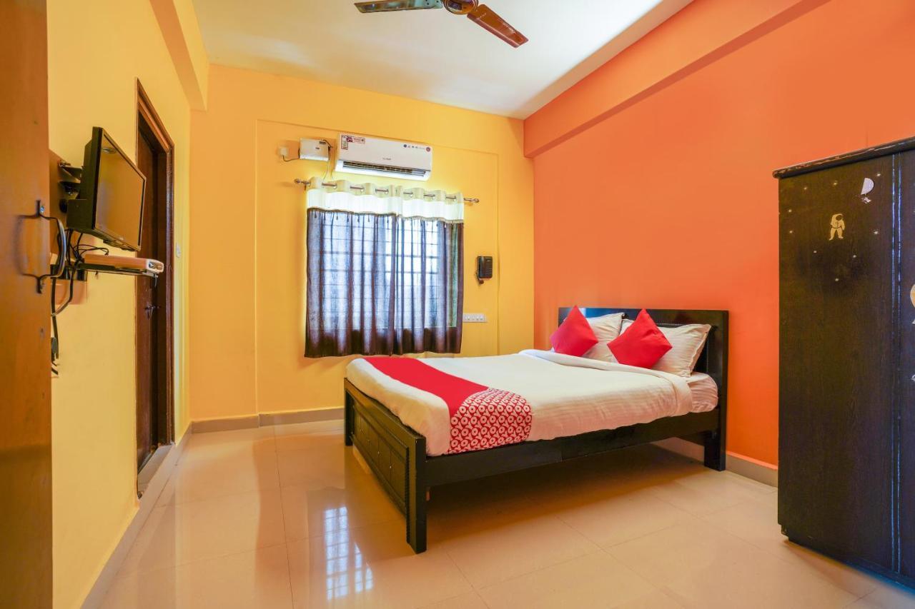 Hôtel Oyo 70286 Svr Grand à Haïdarabad Extérieur photo