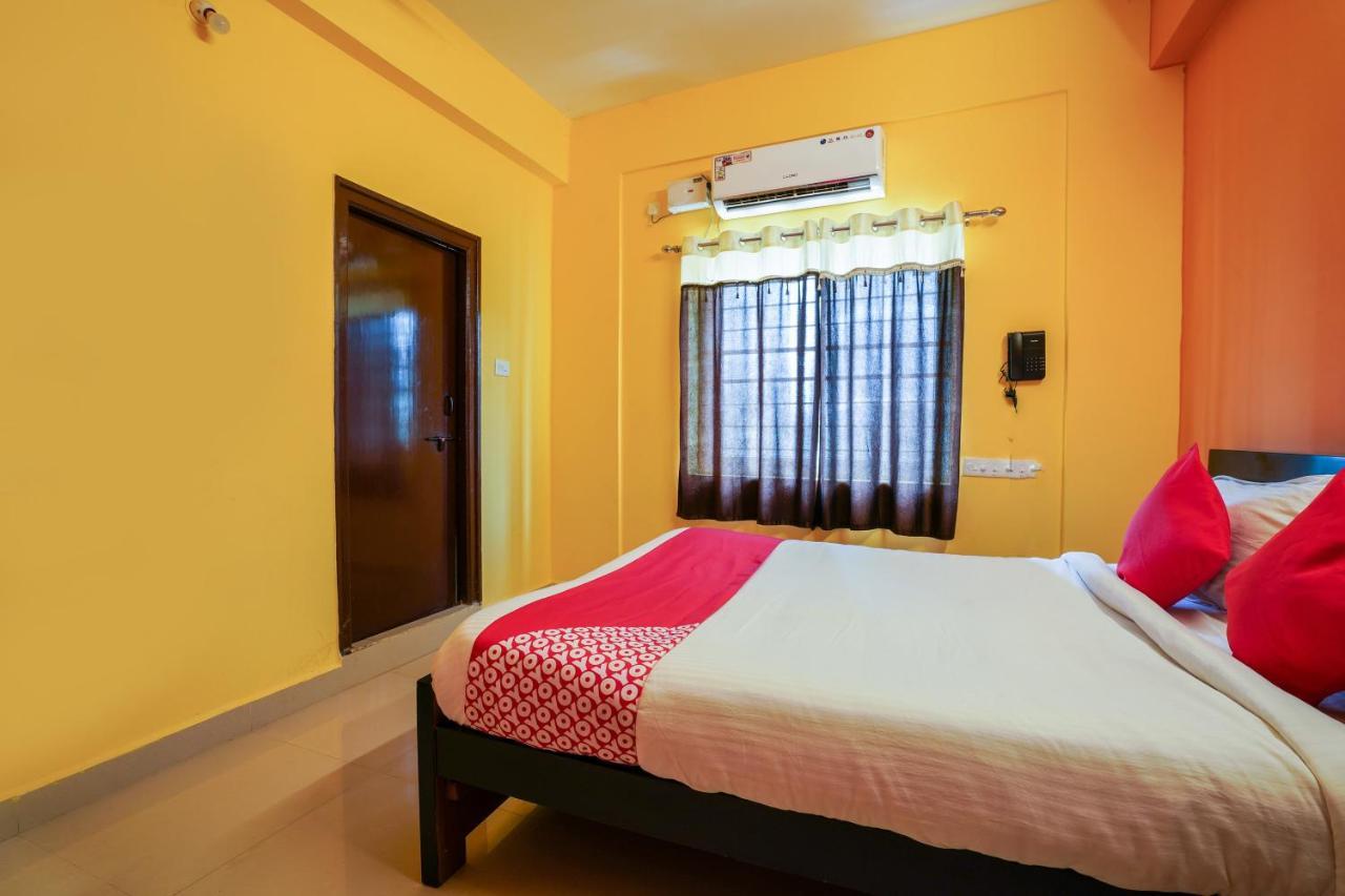 Hôtel Oyo 70286 Svr Grand à Haïdarabad Extérieur photo