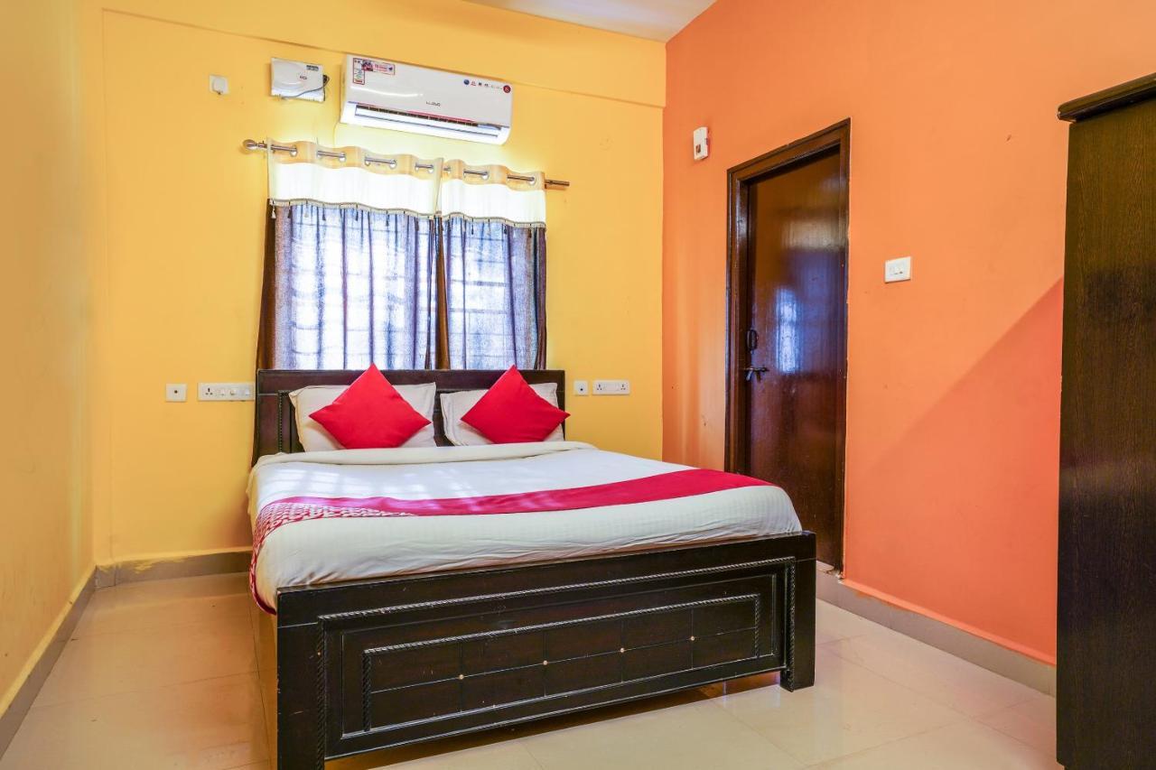 Hôtel Oyo 70286 Svr Grand à Haïdarabad Extérieur photo