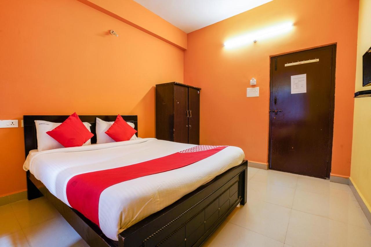 Hôtel Oyo 70286 Svr Grand à Haïdarabad Extérieur photo