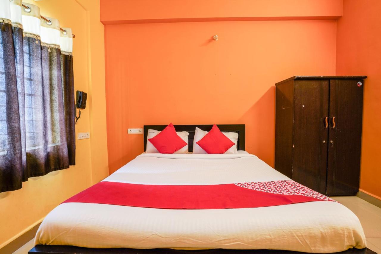Hôtel Oyo 70286 Svr Grand à Haïdarabad Extérieur photo