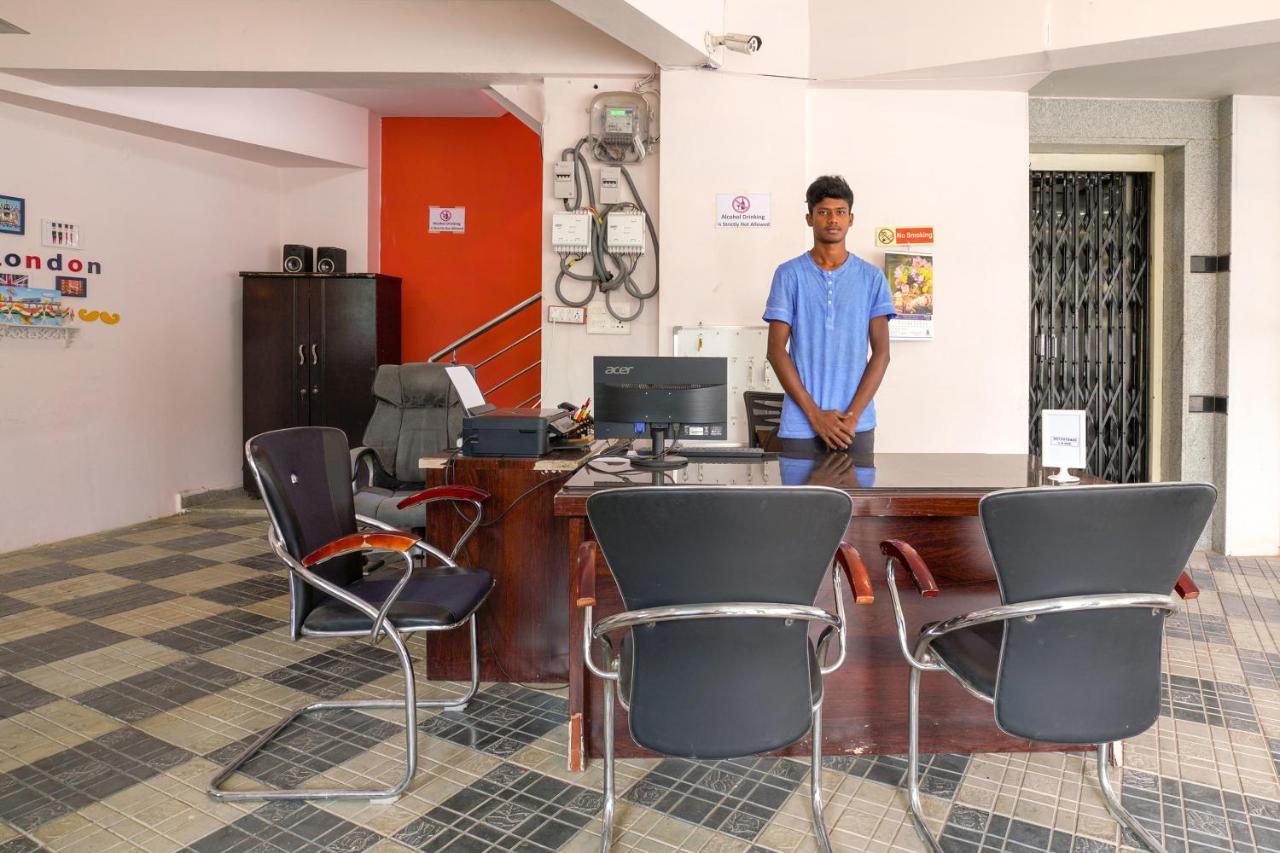 Hôtel Oyo 70286 Svr Grand à Haïdarabad Extérieur photo