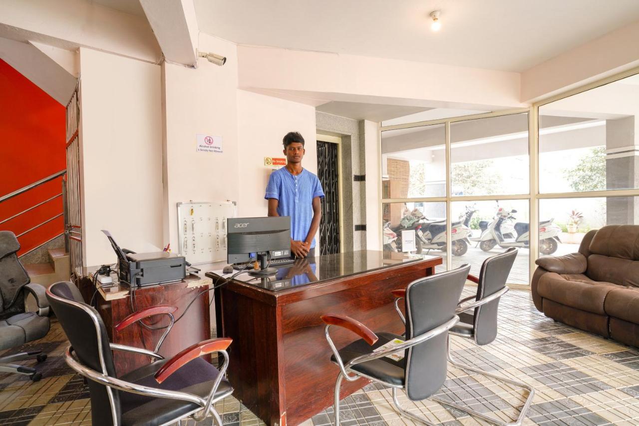 Hôtel Oyo 70286 Svr Grand à Haïdarabad Extérieur photo