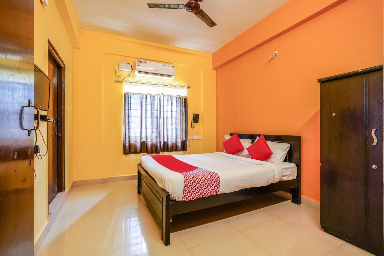 Hôtel Oyo 70286 Svr Grand à Haïdarabad Extérieur photo